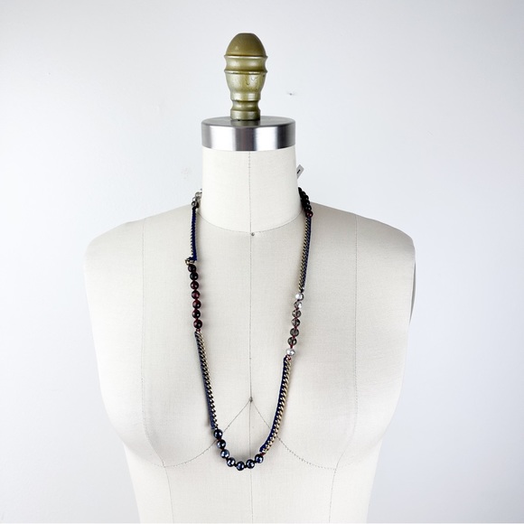 Chloe + Isabel • Chain And Bead Mixed Media Necklace - Picture 2 of 6